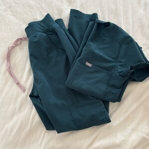 FIGS CARIBBEAN BLUE SCRUB SET XS